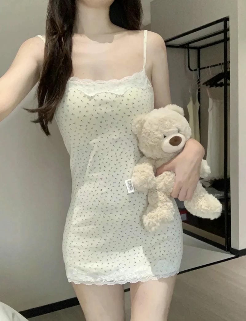 gái xinh mặc váy ngủ 31