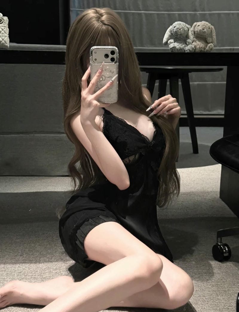 gái xinh mặc váy ngủ 33