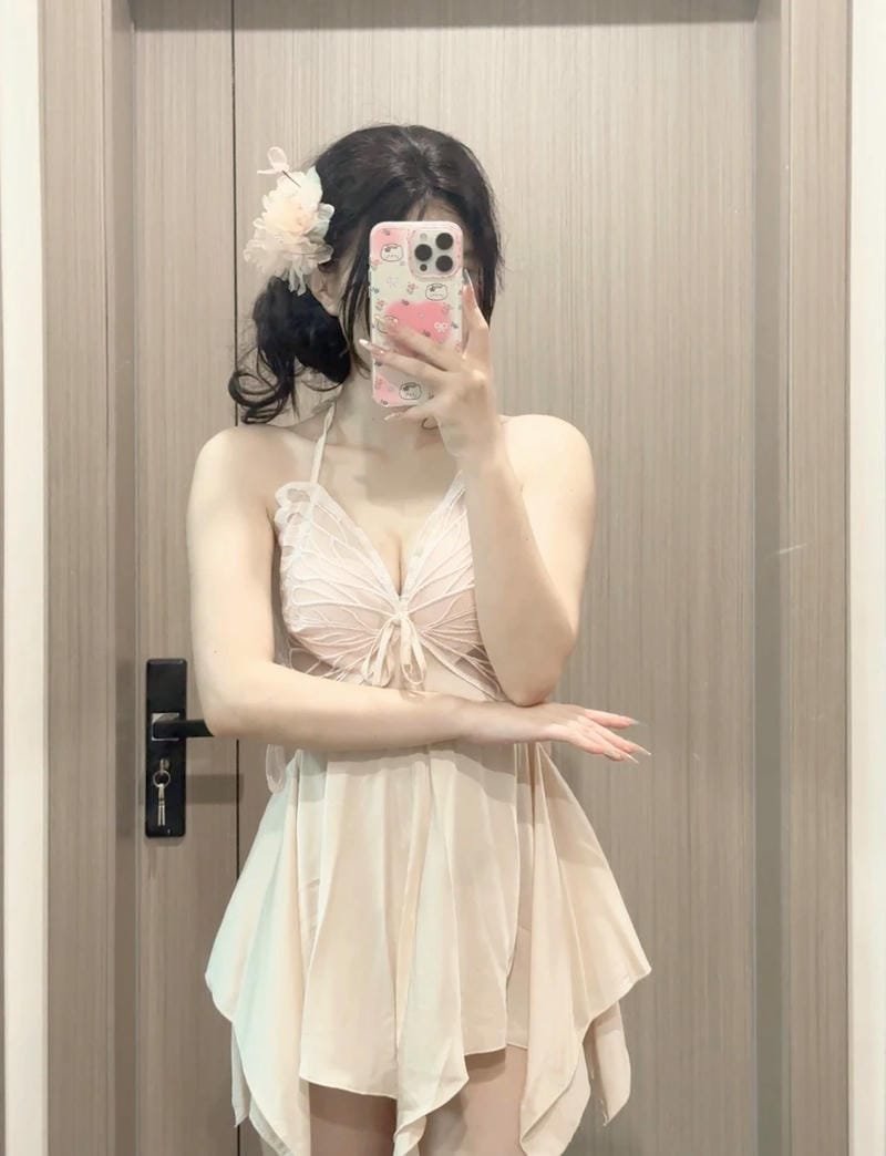 gái xinh mặc váy ngủ 4