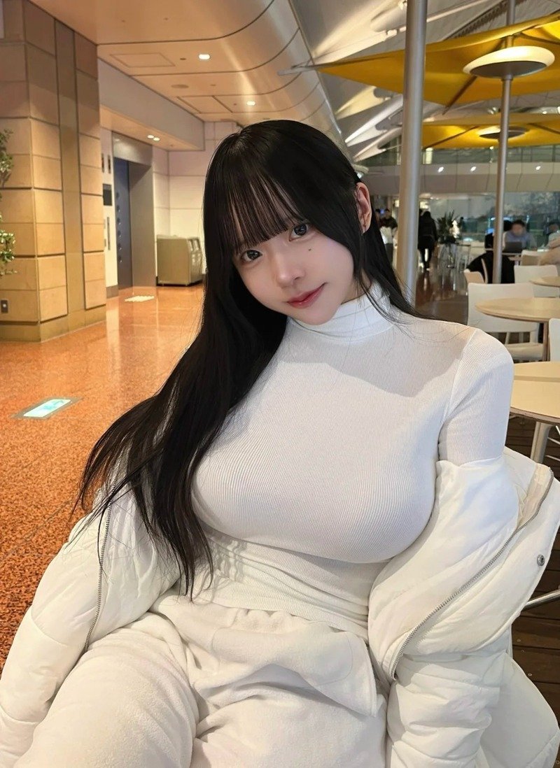 gái xinh ngực to 24