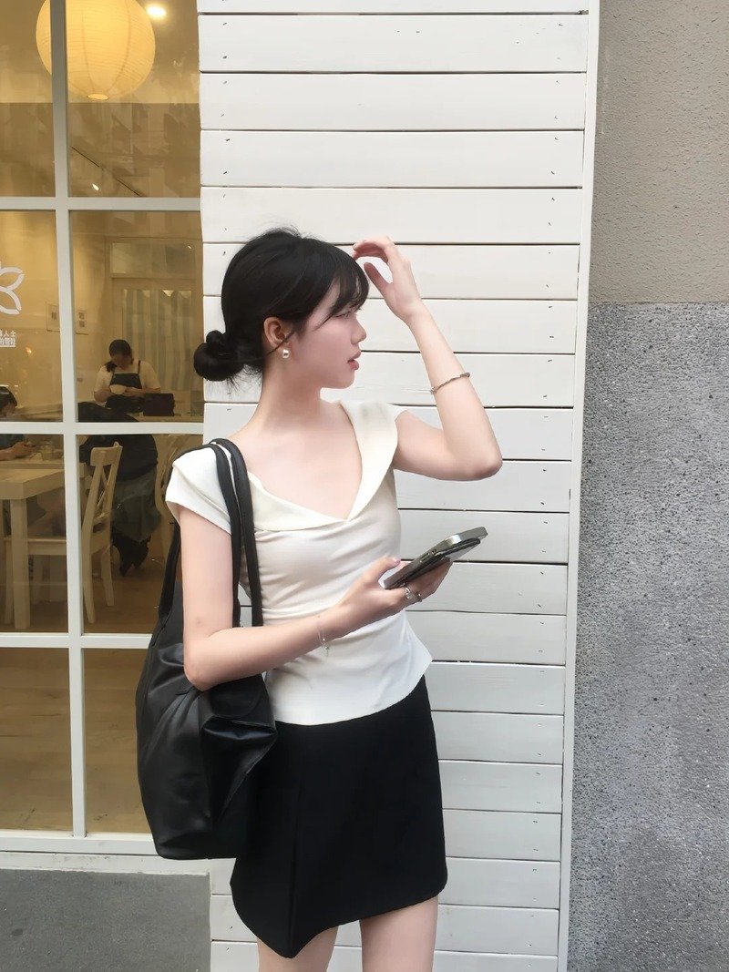 gái xinh tiktok mặc váy ngắn 26