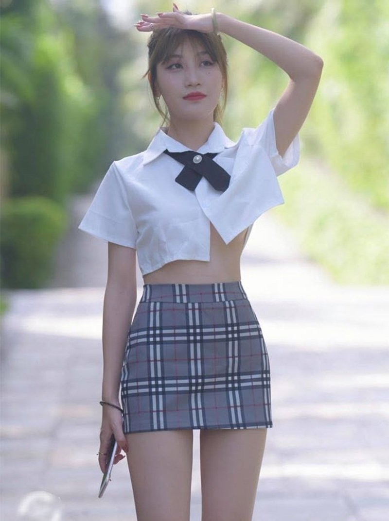 gái xinh việt nam mặc váy ngắn 12