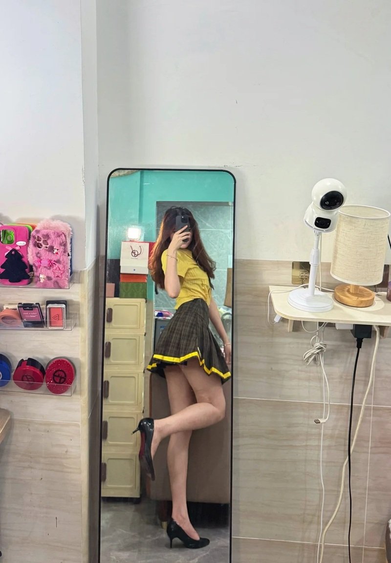 gái xinh việt nam mặc váy ngắn 14