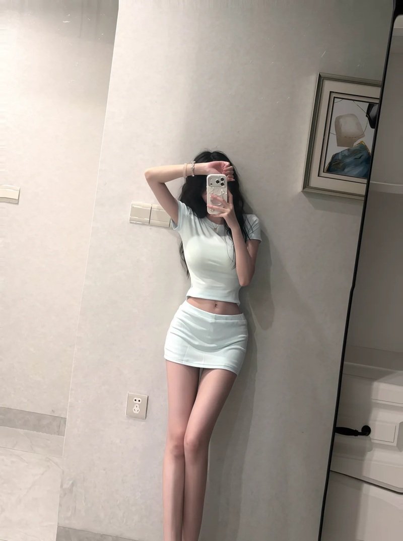 gái xinh việt nam mặc váy ngắn 4
