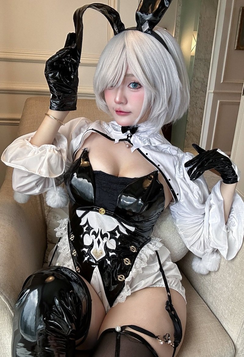 gái xinh vú to cosplay 16