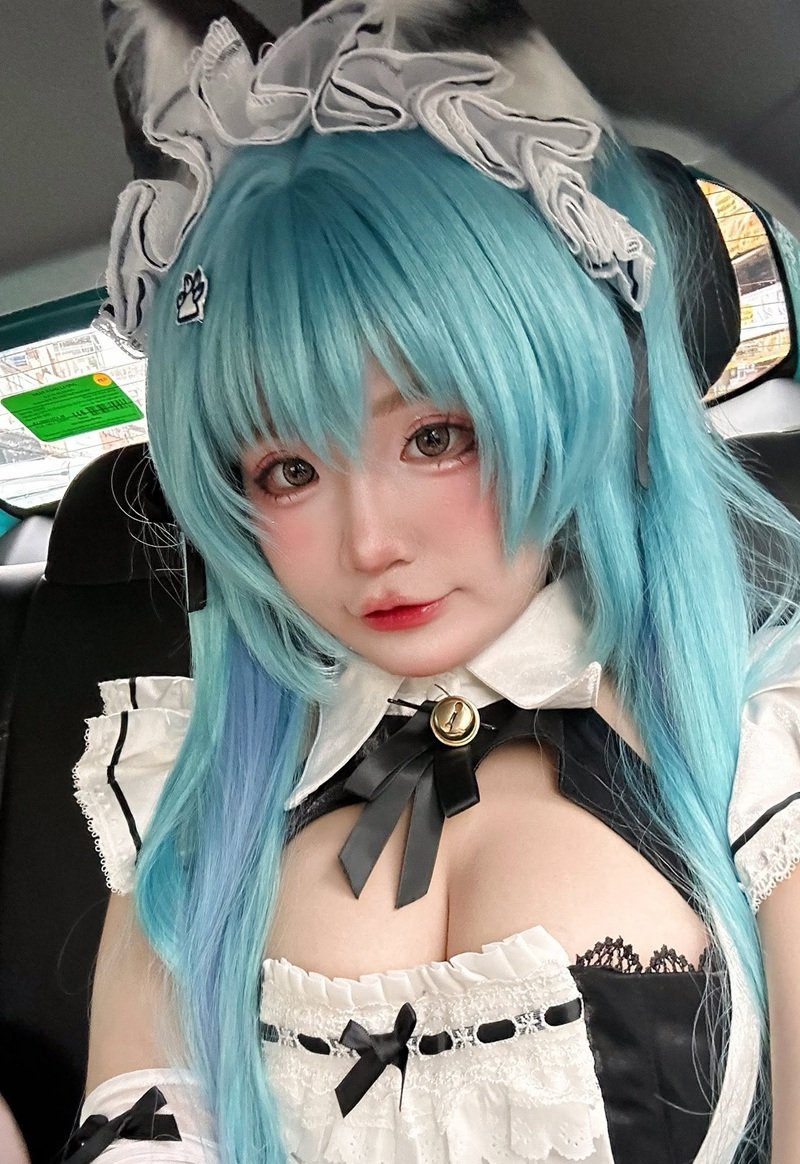 gái xinh vú to cosplay 18