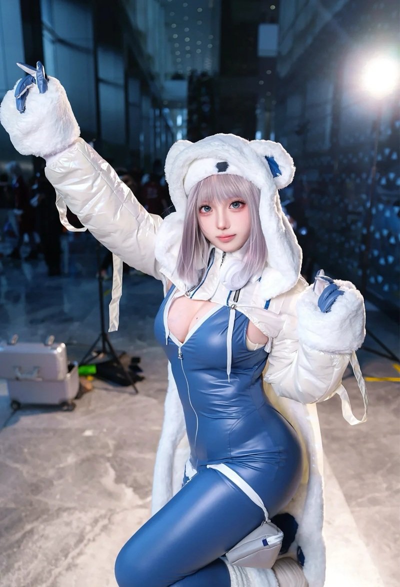gái xinh vú to cosplay 25