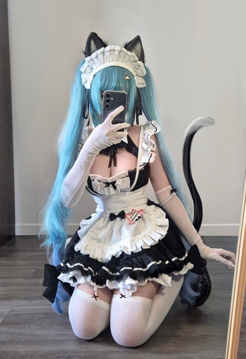 gái xinh vú to cosplay 6