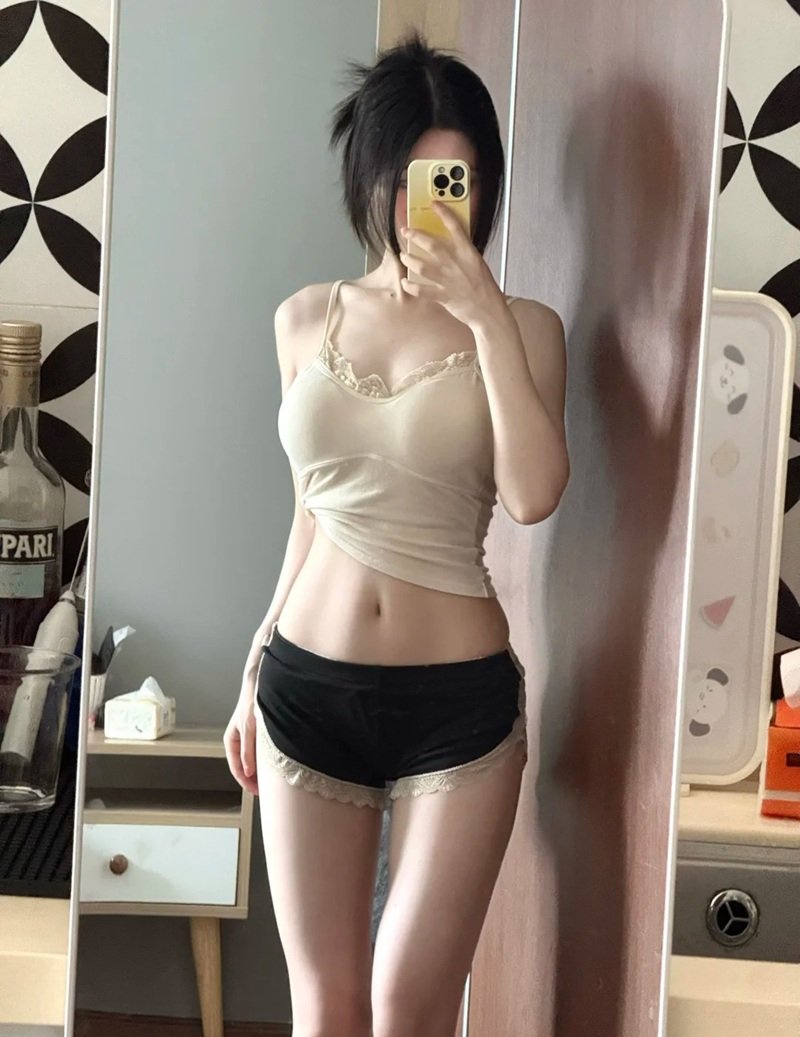 gái xinh vú to múp 12