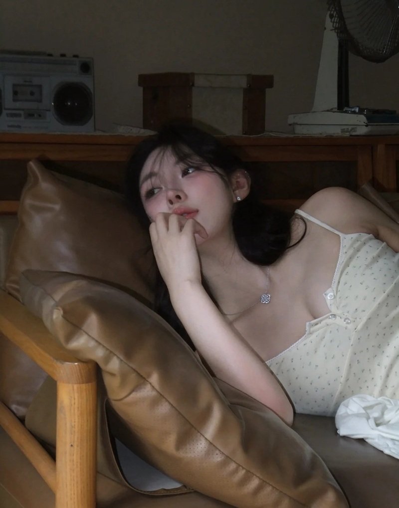 gái xinh vú to múp 19