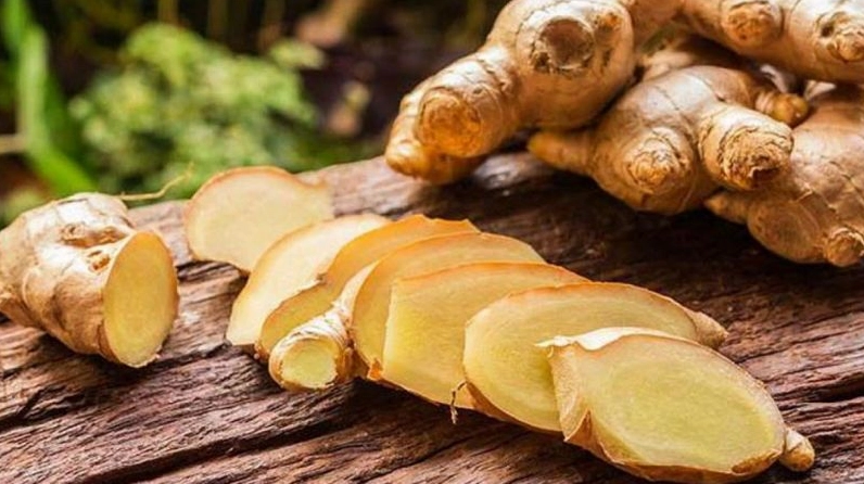 Gừng có thể giúp làm giảm viêm niêm mạc dạ dày và giảm tiết acid dịch vị