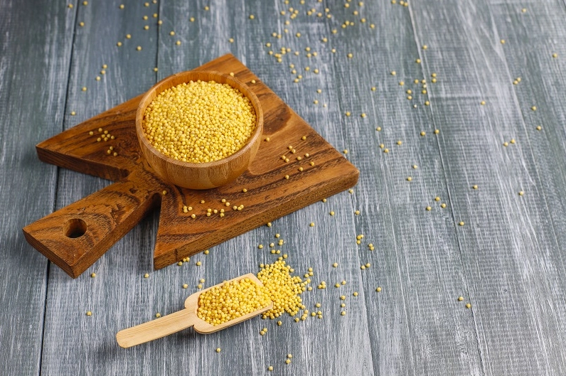 Hạt kê là loại ngũ cốc giàu chất xơ và vitamin được nhiều người lựa chọn trong chế độ ăn lành mạnh.