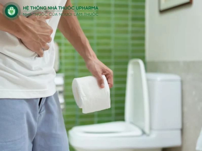 Hãy đi khám bác sĩ khi xuất hiện dấu hiệu mất nước hoặc đau bụng dữ dội
