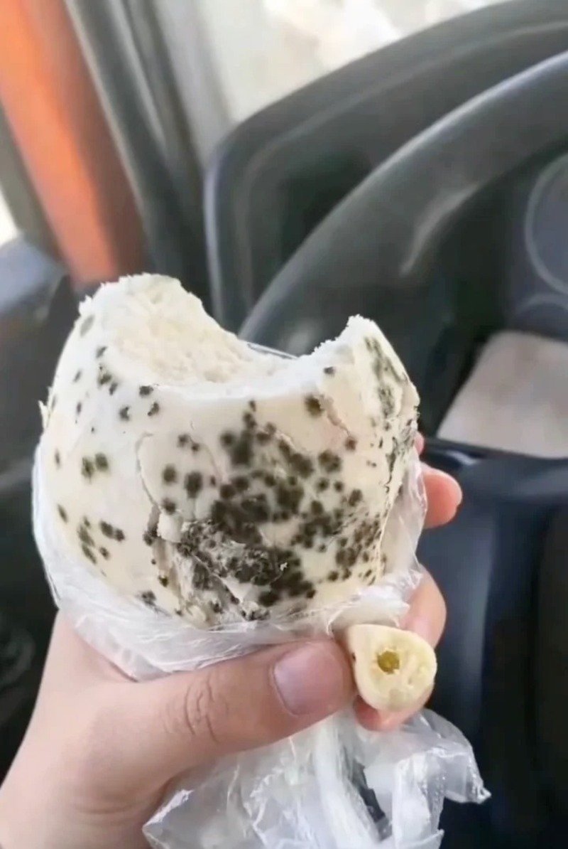 hình ảnh nghèo hài hước 23