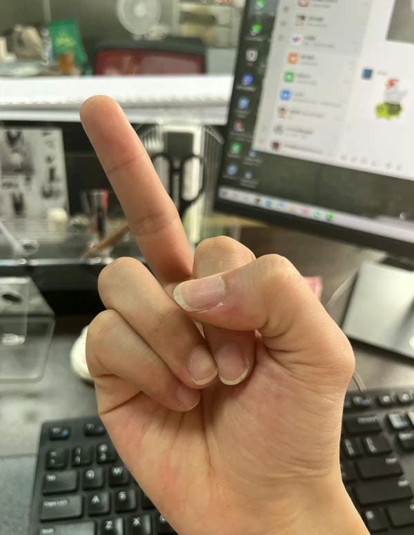 hình ảnh ngón tay giữa ngầu 10