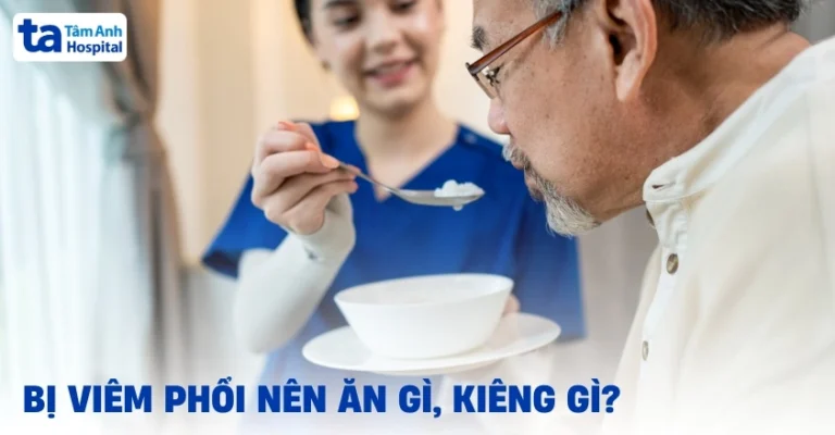 Loại thức ăn nào nên ăn khi bị cảm cúm? A thịt mỡ B rau muống C dừa D tỏi