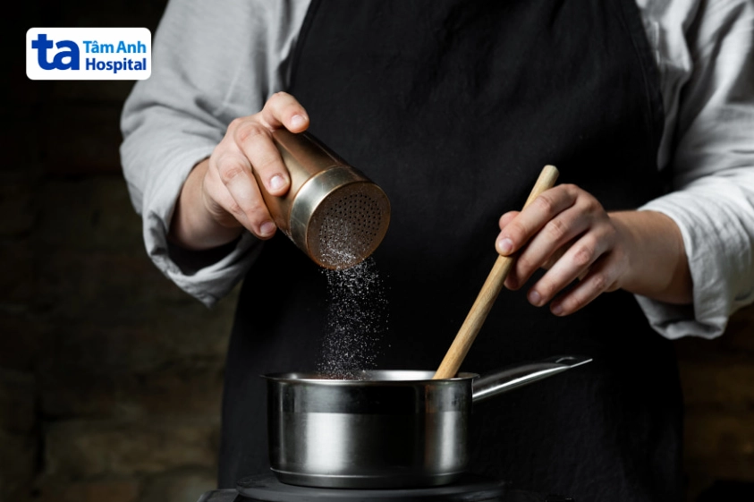 men gan cao không nên ăn gì mặn, nhiều muối