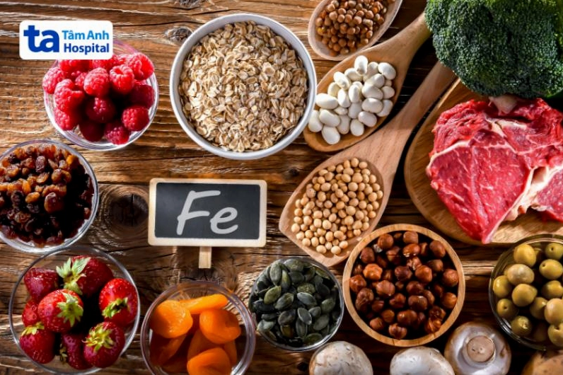 Người bị gãy xương nên ăn thực phẩm giàu chất sắt