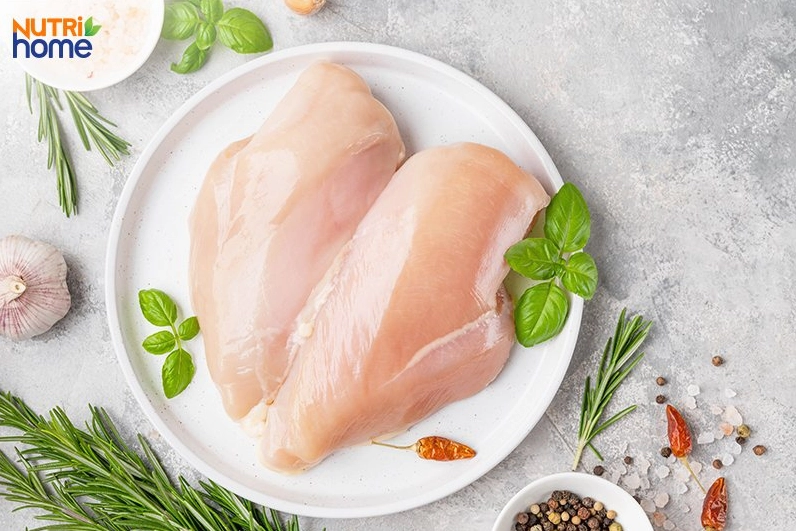 Người bị gout nên ăn gì, ưu tiên thịt gà bỏ da
