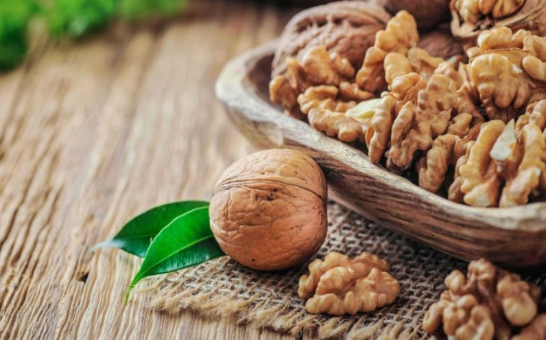 Sử dụng hạt óc chó đúng và đủ