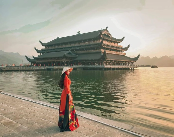 Toàn cảnh Chùa Tam Chúc nhìn từ trên cao