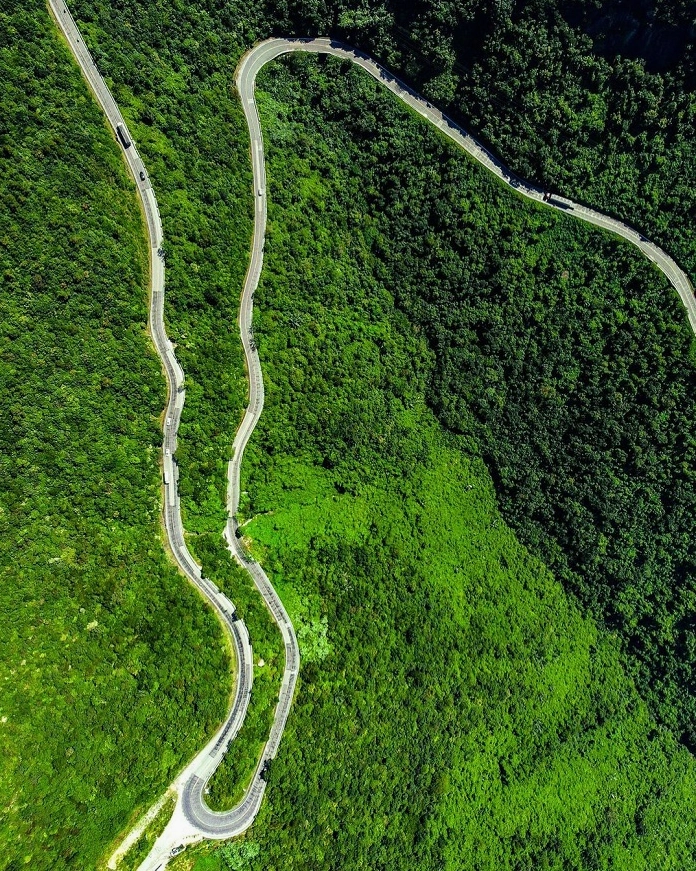 Toàn cảnh đèo Hải Vân hùng vĩ nhìn từ trên cao