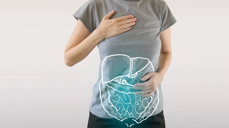 Tới tháng không nên ăn gì? Danh sách thực phẩm cần tránh để cơ thể dễ chịu hơn