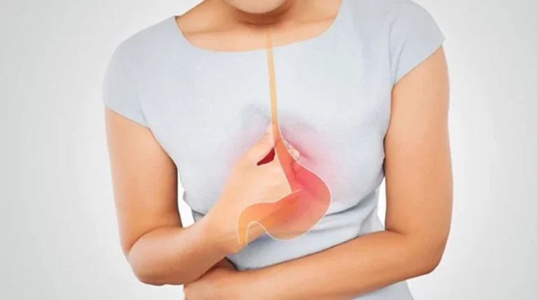 Trào Ngược Dạ Dày Không Nên Ăn Gì? Danh Sách Thực Phẩm Cần Tránh Ngay