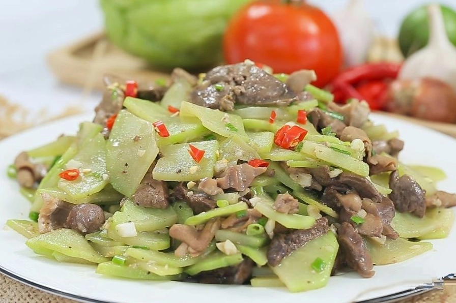 Ai không nên ăn su su? Hình ảnh minh họa cho nhóm người cần lưu ý.