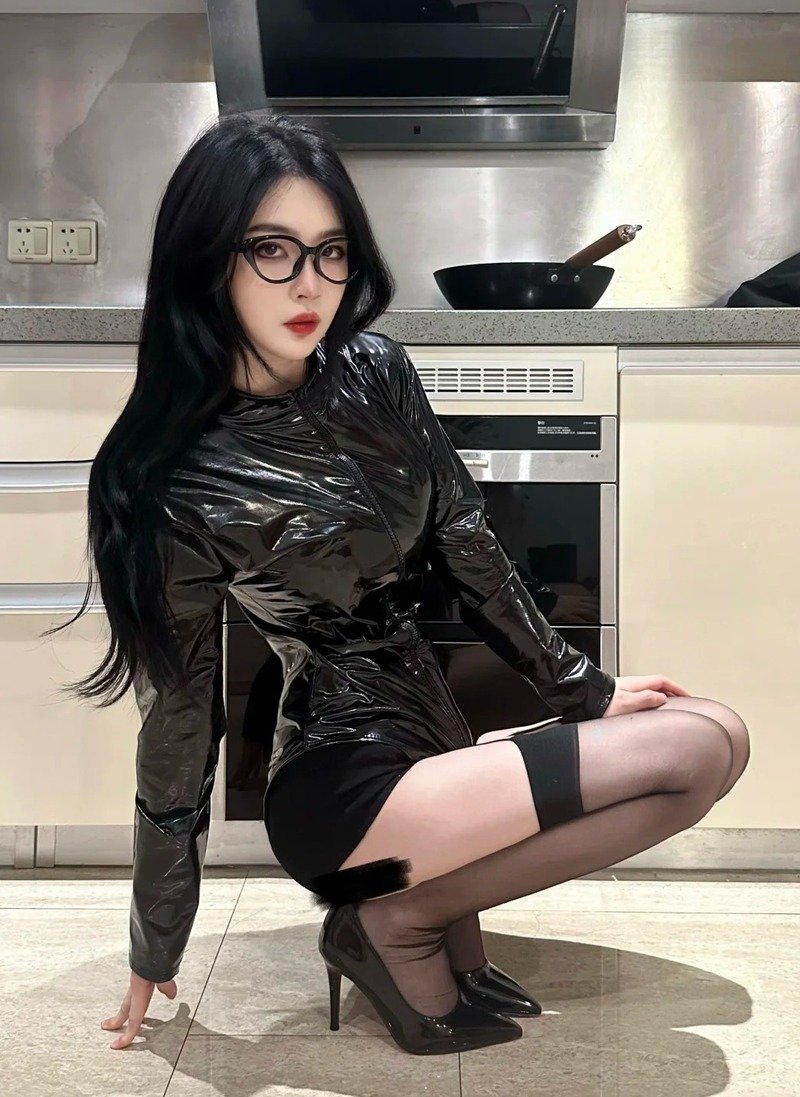 ảnh gái xinh dáng đẹp 12