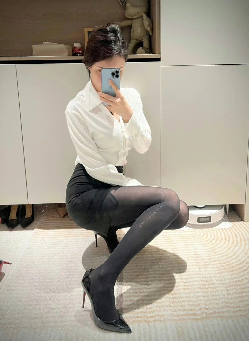 ảnh gái xinh dáng đẹp 26