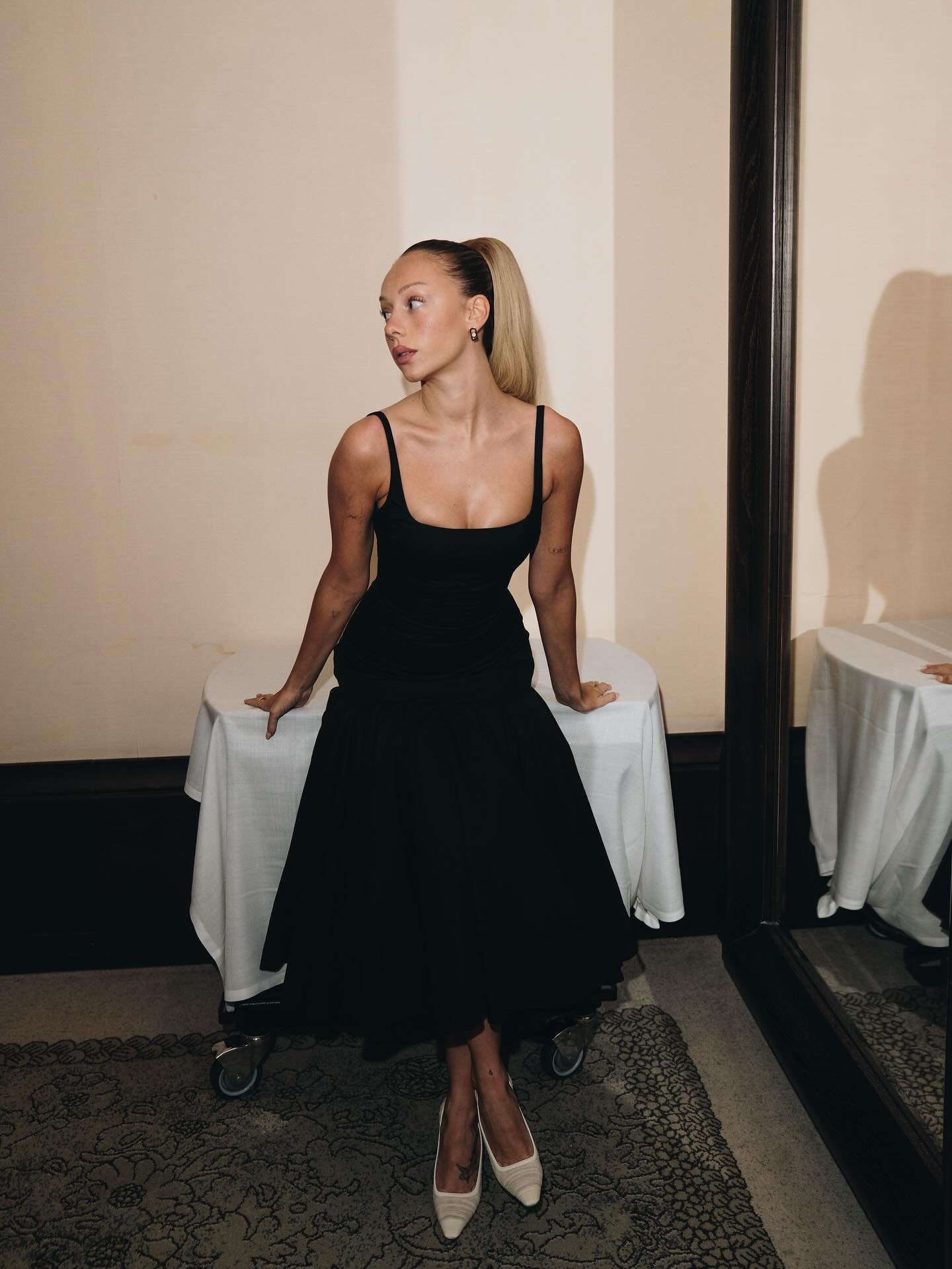 bạn gái mbappe 18
