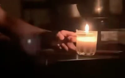 Bí Kíp Làm Nến Bằng Dầu Ăn: Thắp Sáng Ấm Áp, Tiết Kiệm