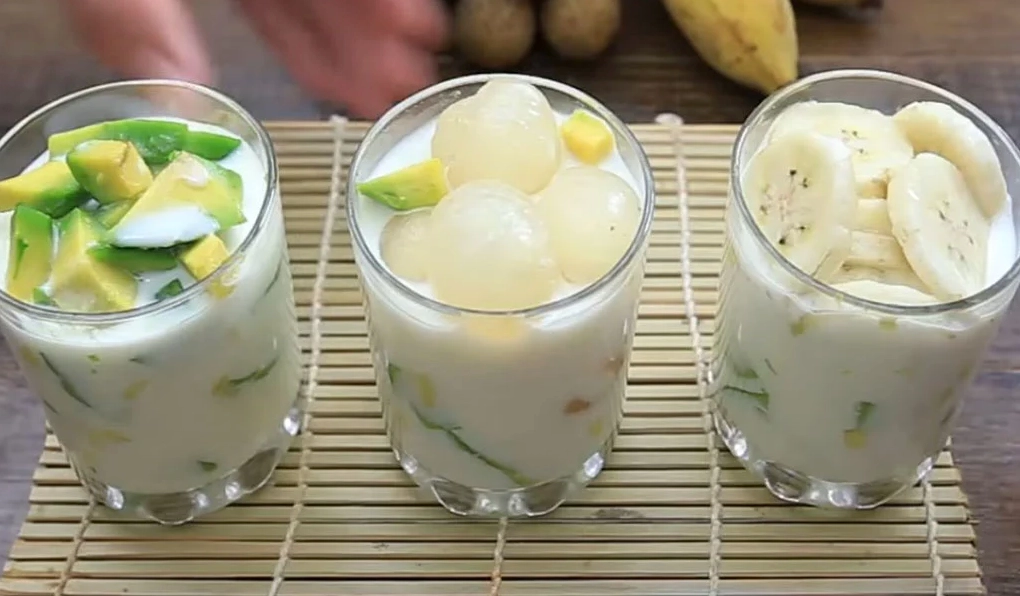 Bơ dầm trái cây hấp dẫn