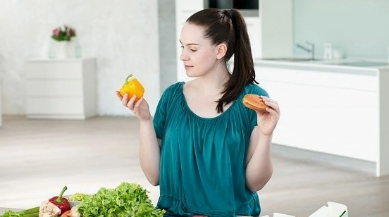 Cá Bầu 3 Tháng Đầu: 5+ Loại Tuyệt Đối Tránh Xa Để An Toàn Cho Mẹ & Bé