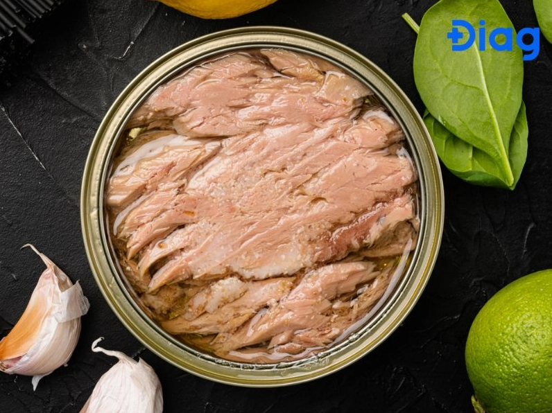 Cá ngừ là thực phẩm chứa nhiều omega-3 giúp cải thiện đường huyết.
