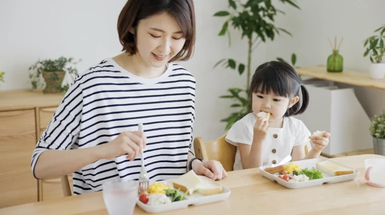 Đau Dạ Dày Không Nên Ăn Gì? 15+ Thực Phẩm Cần Tránh Ngay