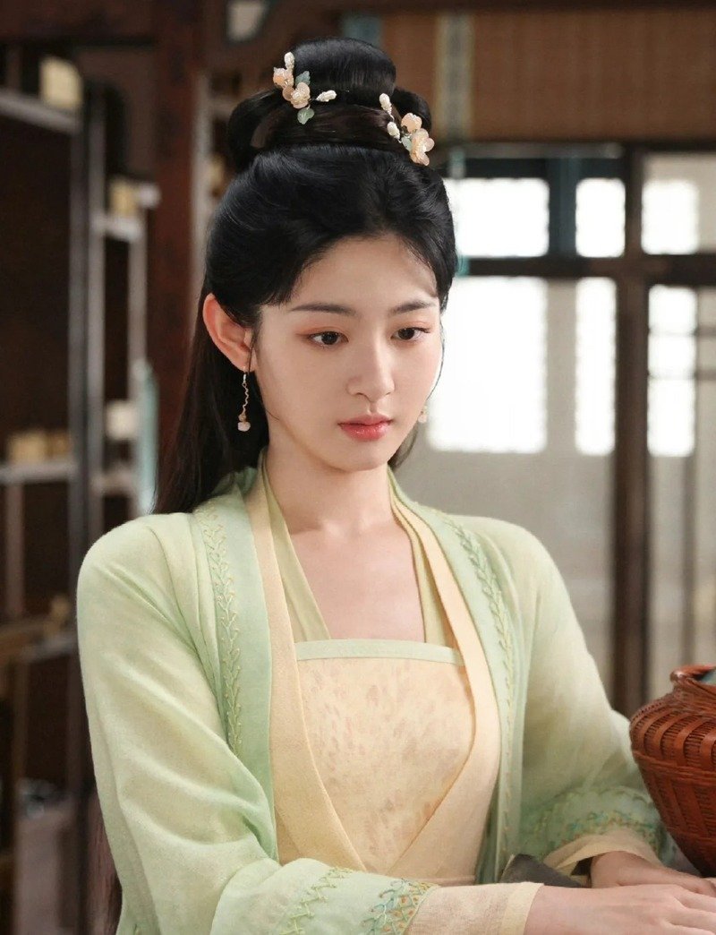 đổng huyên nhi 13