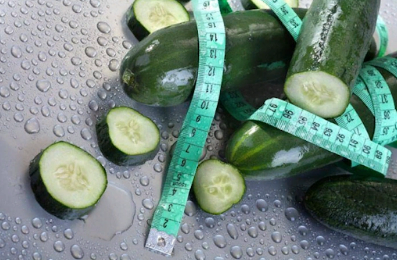 Dưa chuột chứa ít calo, giàu vitamin và khoáng chất giúp giảm cân, đẹp da