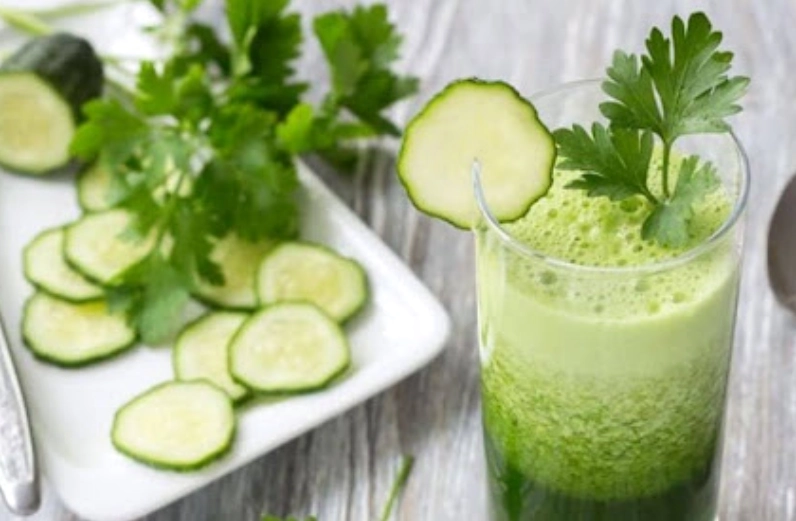 Dưa chuột với hàm lượng nước cao giúp bù nước cho cơ thể