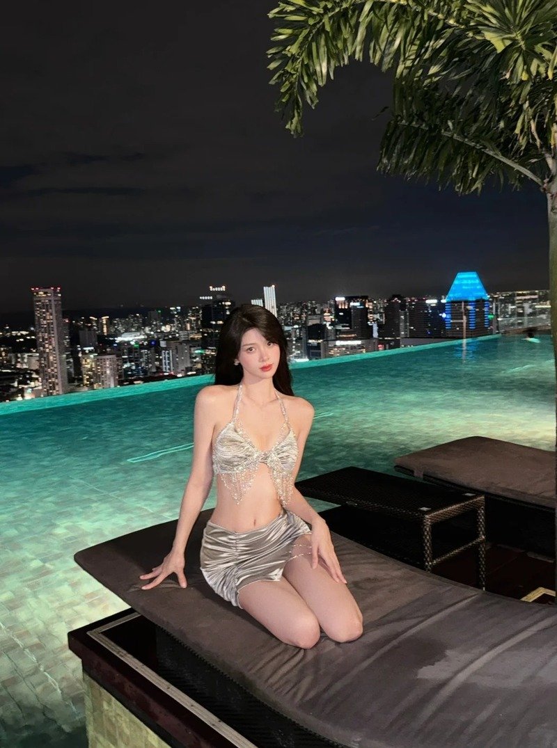 gái singapore 13