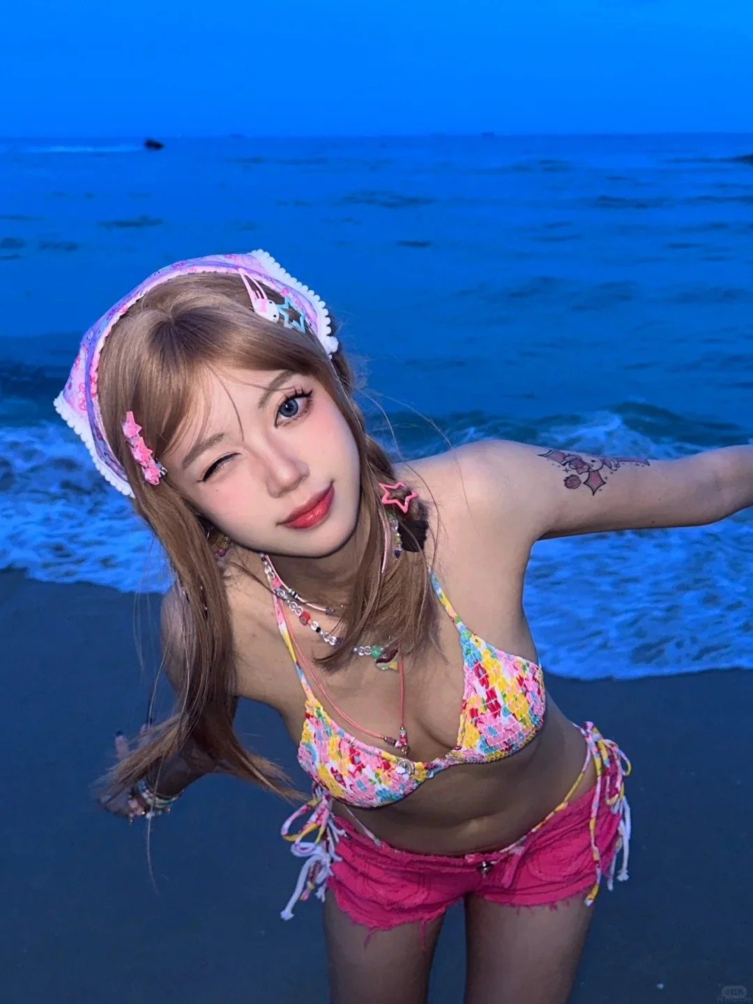 gái xinh bikini hồng 27