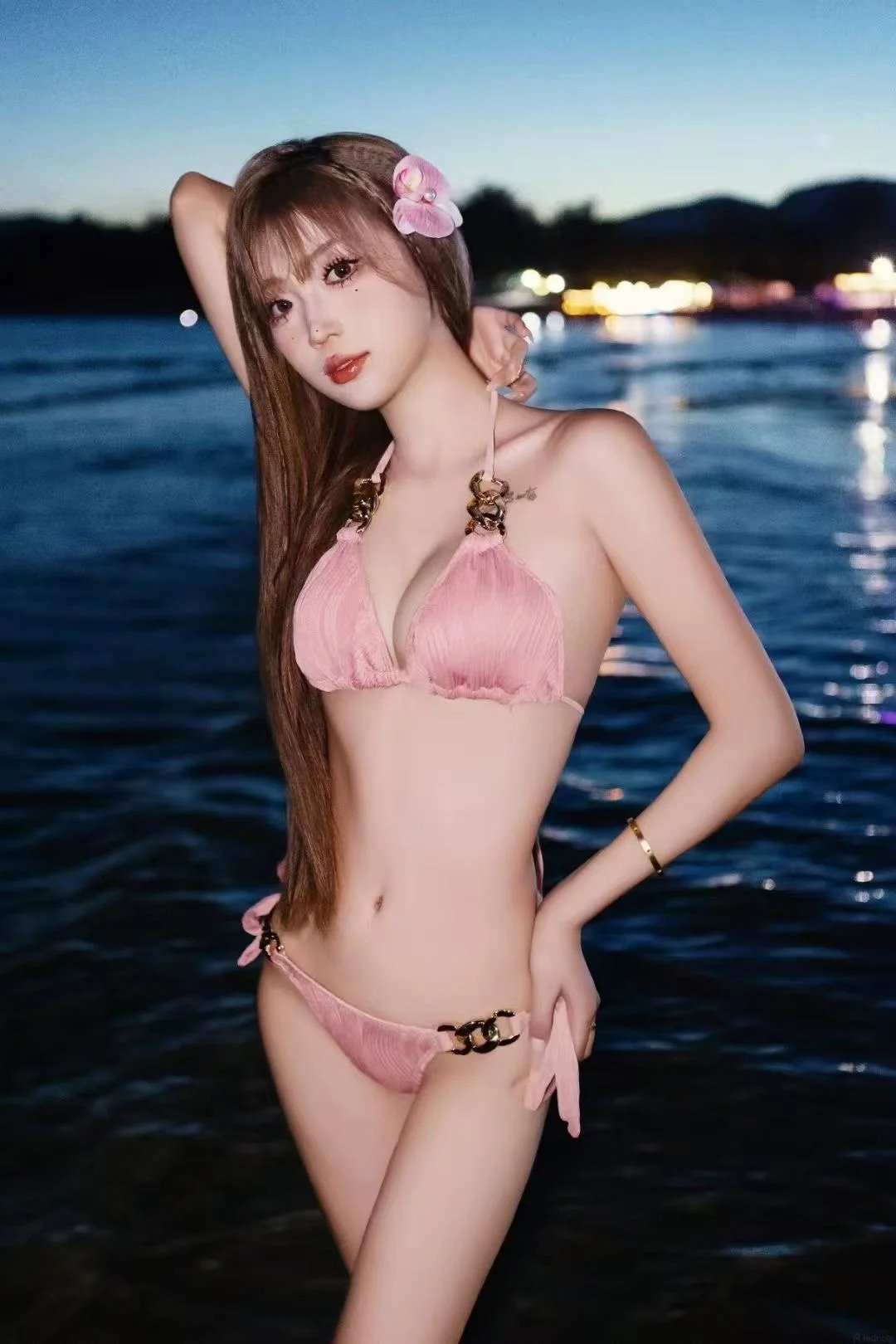 gái xinh bikini hồng 5