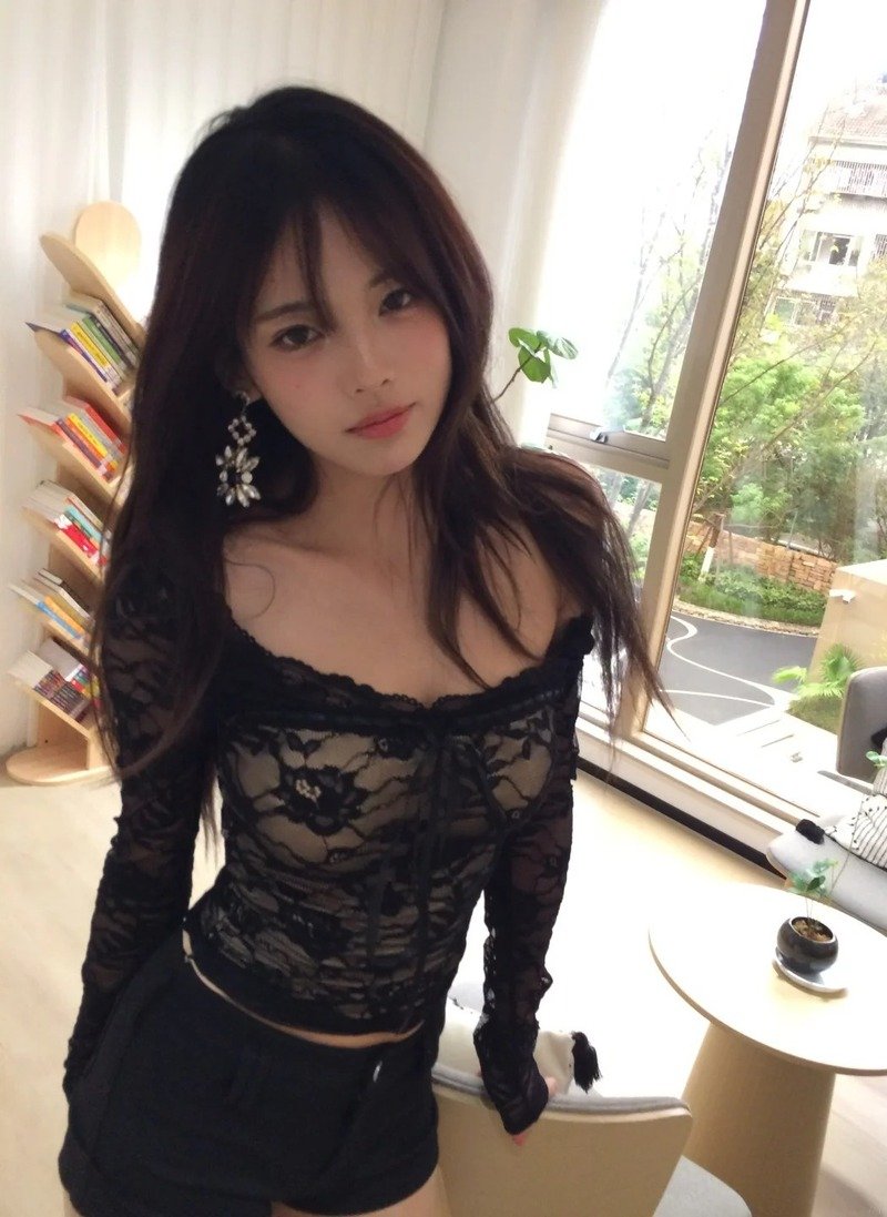 gái xinh mặc đồ ren 26