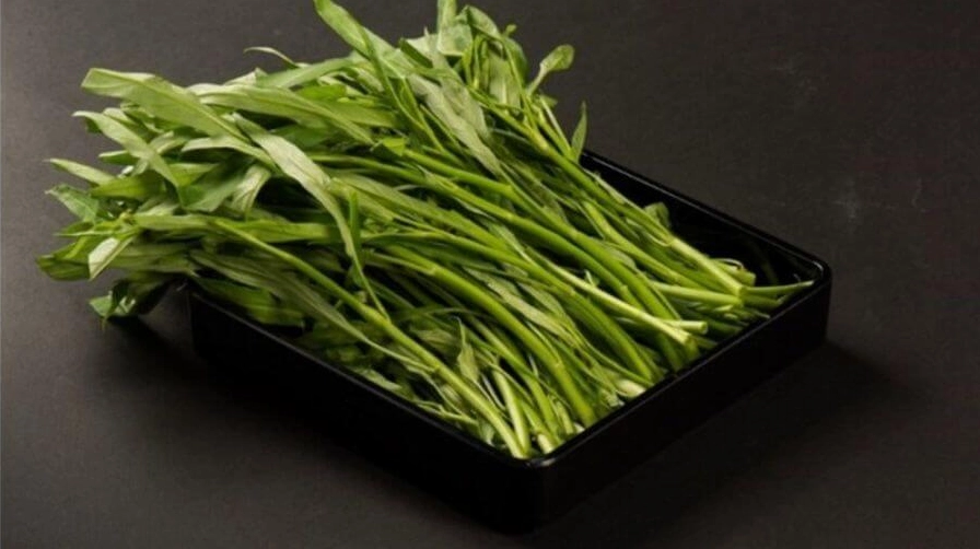 Kiêng rau muống để tránh sẹo lồi
