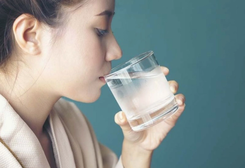 Men tiêu hoá uống trước hay sau ăn là điều nhiều người thắc mắc