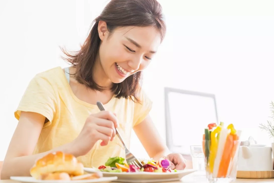 Phụ nữ sau sinh nên ăn hoa quả gì - Trái cây tốt cho mẹ sau sinh mổ