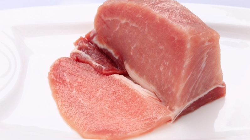 Sử dụng thịt gia súc hoặc gia cầm nạc