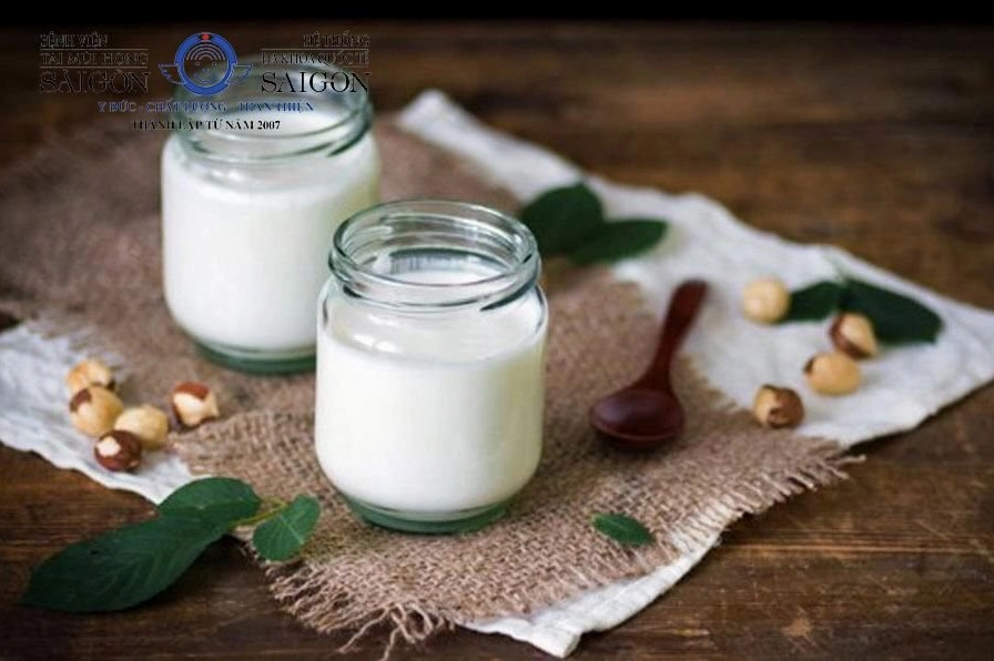 Sữa chua có lợi khuẩn tốt cho dạ dày.