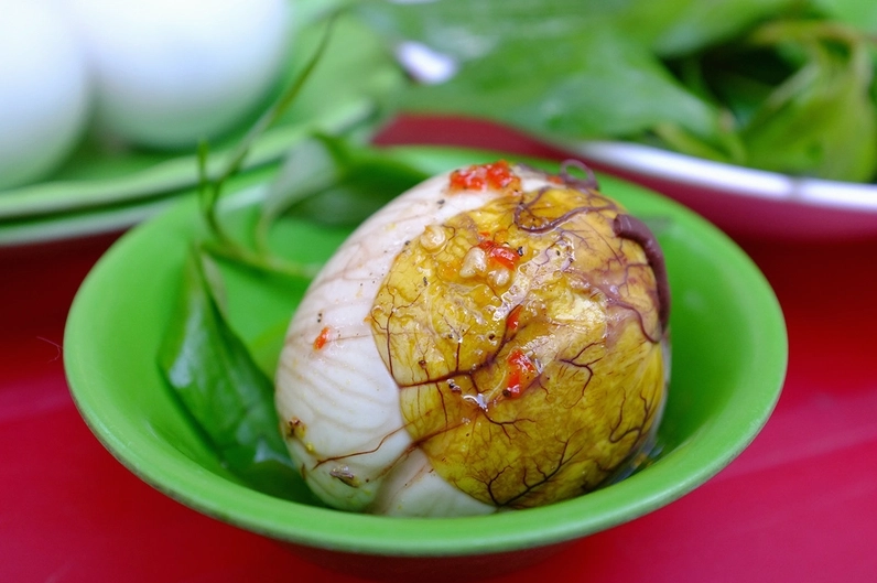 Thành phần dinh dưỡng của trứng vịt lộn